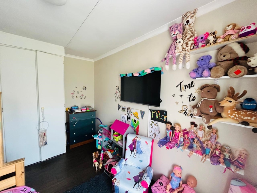 2 Bedroom Property for Sale in Rooihuiskraal North Gauteng