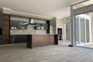 3 Bedroom Property for Sale in Nieuw Muckleneuk Gauteng