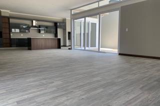 3 Bedroom Property for Sale in Nieuw Muckleneuk Gauteng