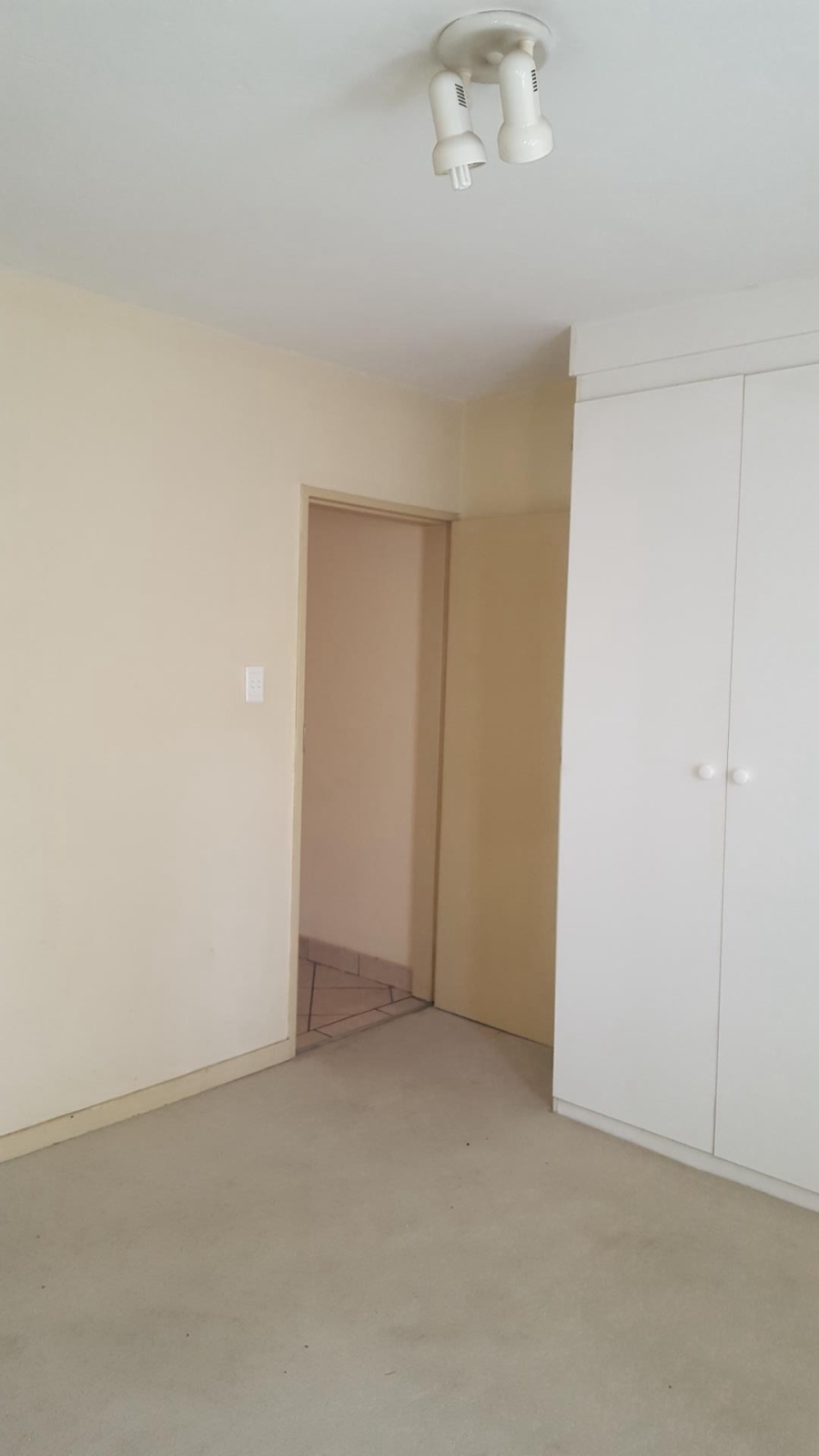 To Let 2 Bedroom Property for Rent in Vorna Valley Gauteng