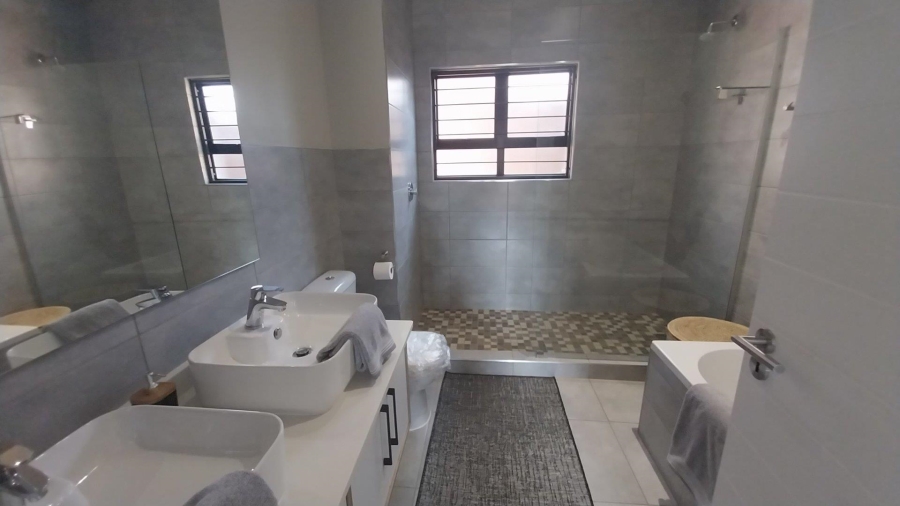 3 Bedroom Property for Sale in Olympus Gauteng