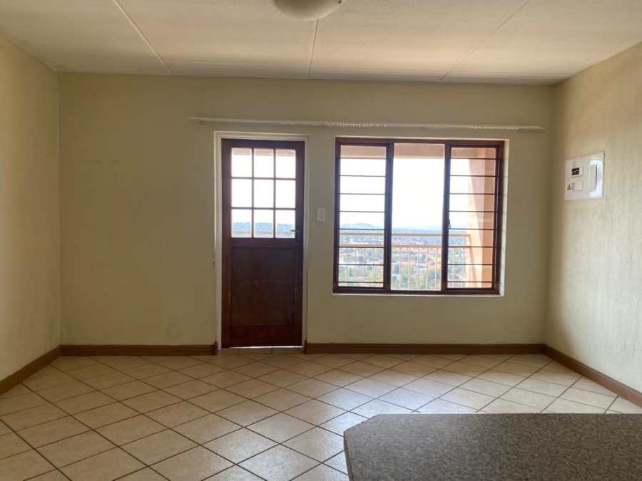 2 Bedroom Property for Sale in Constantia Kloof Gauteng