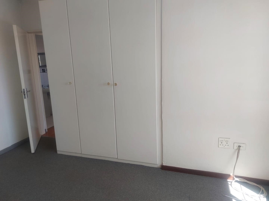 To Let 2 Bedroom Property for Rent in South Crest Gauteng