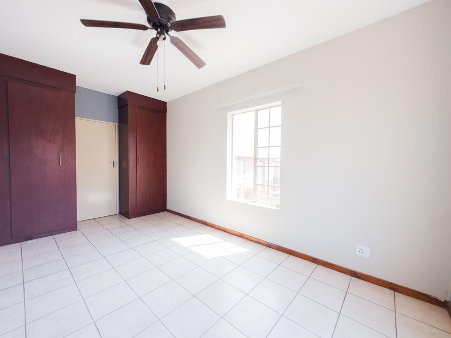 1 Bedroom Property for Sale in Tijger Valley Gauteng