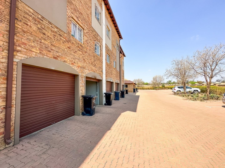 1 Bedroom Property for Sale in Tijger Valley Gauteng