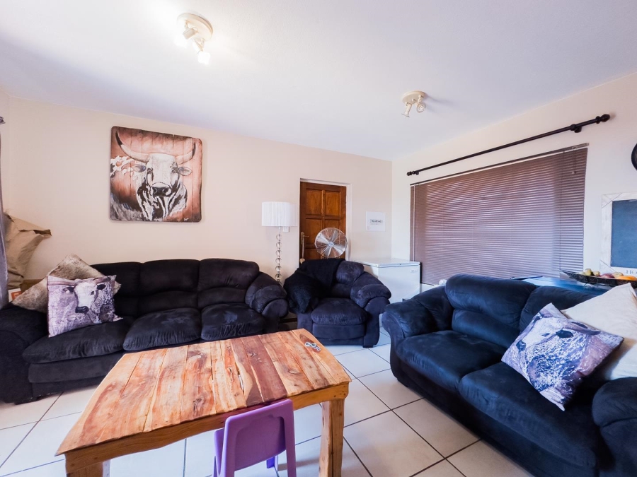 To Let 2 Bedroom Property for Rent in Mooikloof Ridge Gauteng