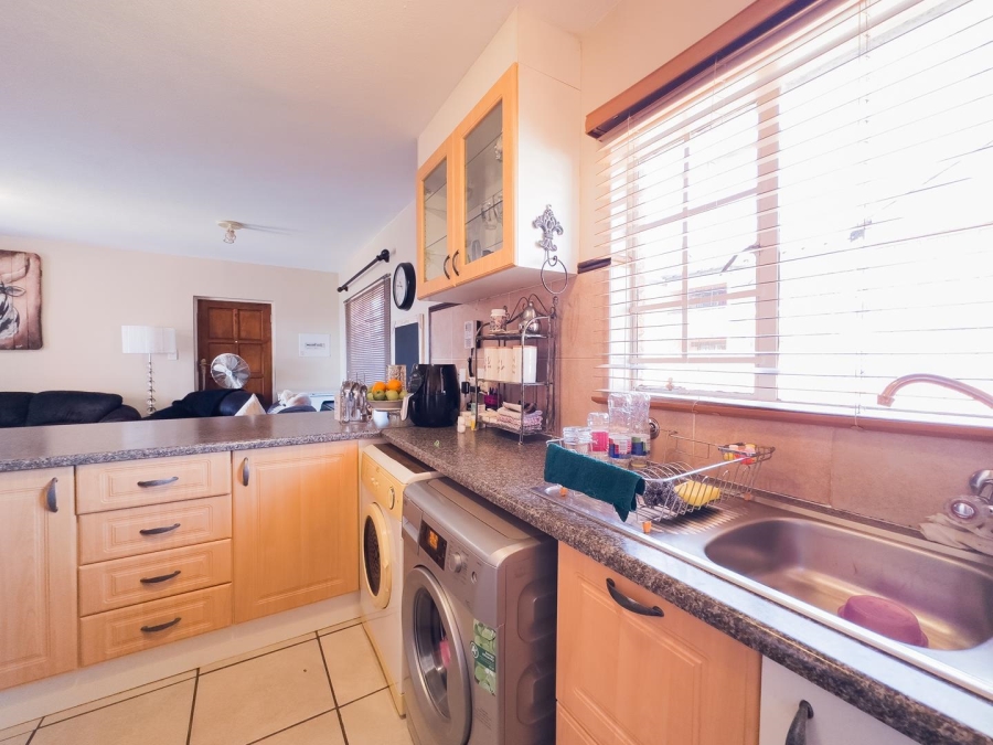 To Let 2 Bedroom Property for Rent in Mooikloof Ridge Gauteng