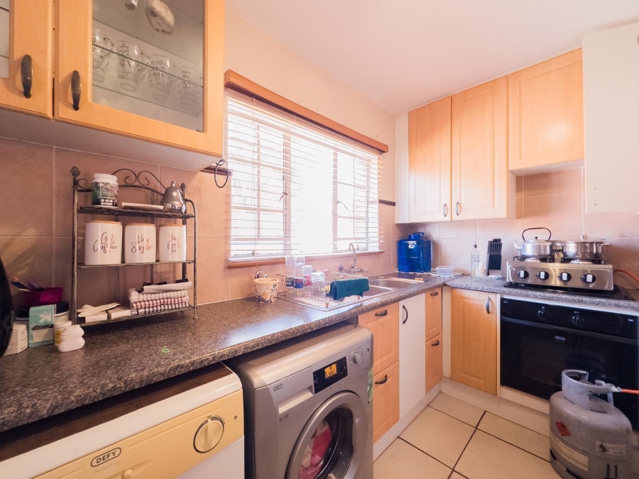 To Let 2 Bedroom Property for Rent in Mooikloof Ridge Gauteng