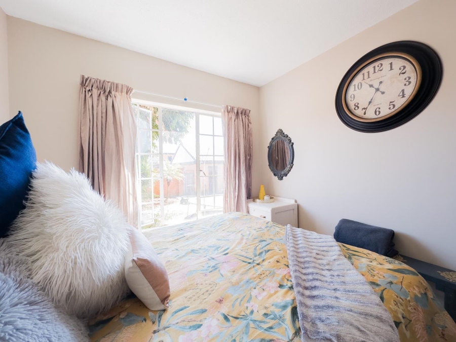 To Let 2 Bedroom Property for Rent in Mooikloof Ridge Gauteng