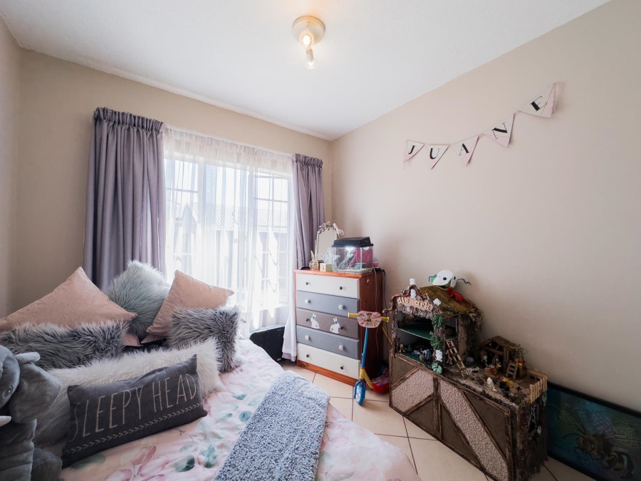 To Let 2 Bedroom Property for Rent in Mooikloof Ridge Gauteng