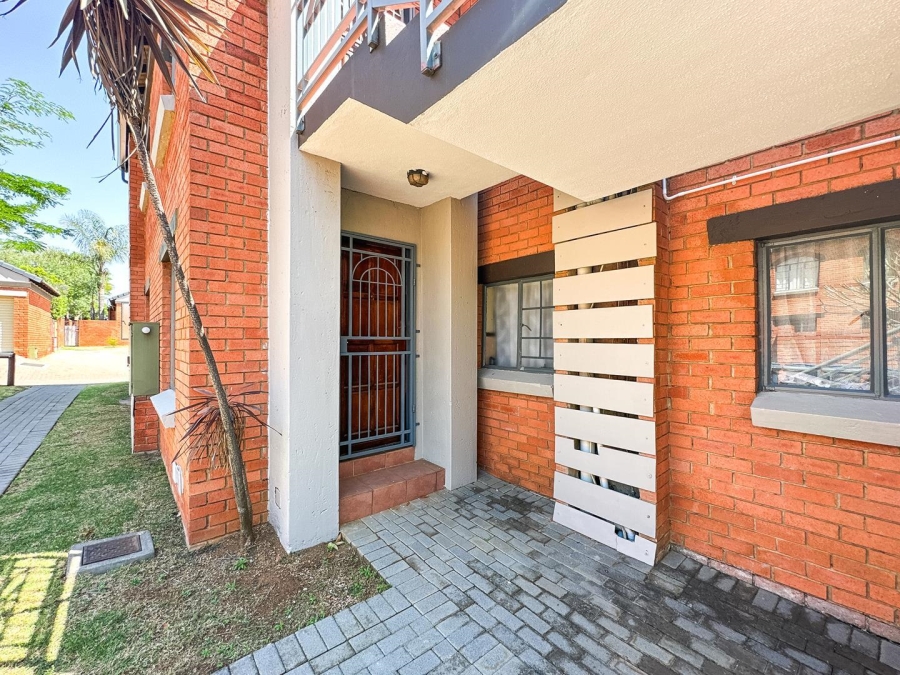 To Let 2 Bedroom Property for Rent in Mooikloof Ridge Gauteng