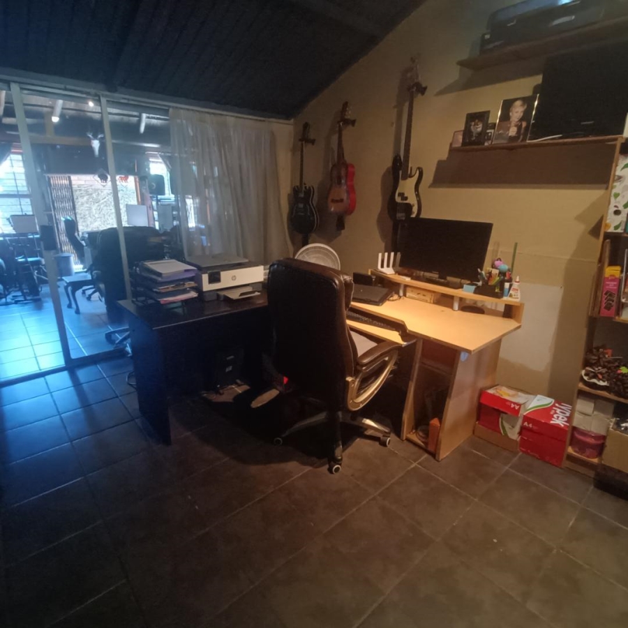 3 Bedroom Property for Sale in Clubview Gauteng