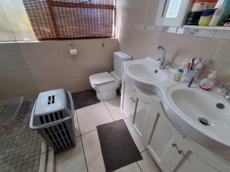 3 Bedroom Property for Sale in Clubview Gauteng