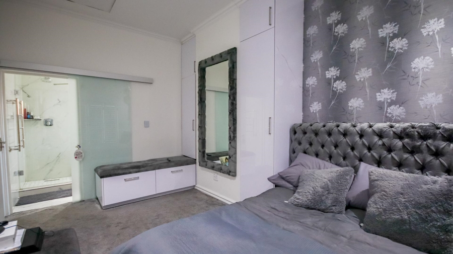 4 Bedroom Property for Sale in The Hills Game Reserve Estate Gauteng