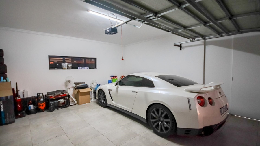 4 Bedroom Property for Sale in The Hills Game Reserve Estate Gauteng