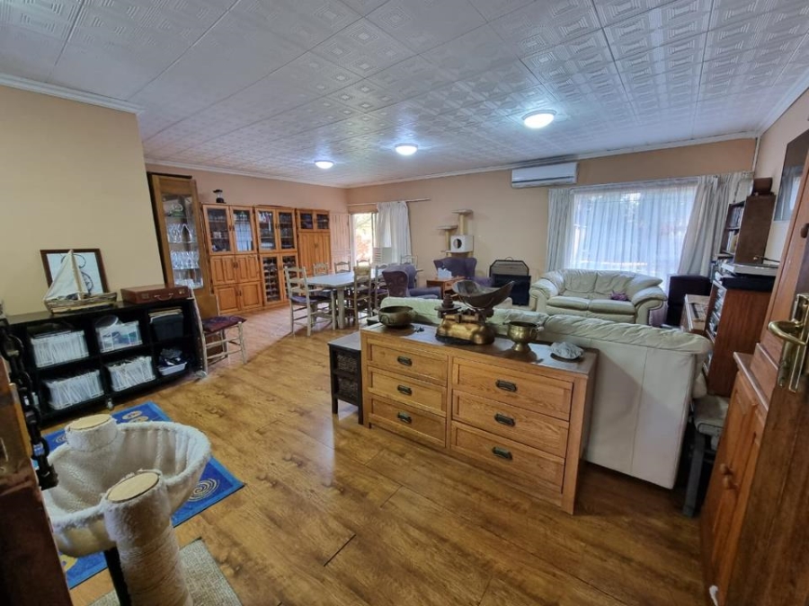 To Let 3 Bedroom Property for Rent in Sinoville Gauteng