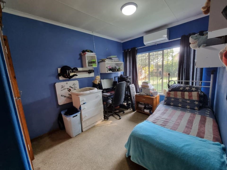 To Let 3 Bedroom Property for Rent in Sinoville Gauteng