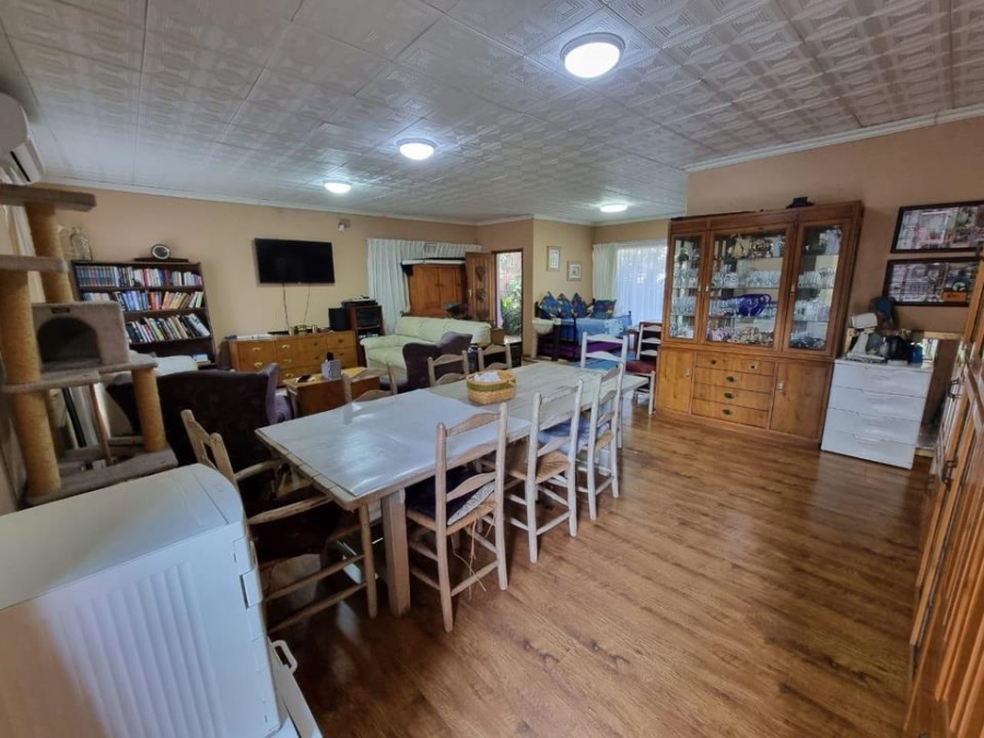 To Let 3 Bedroom Property for Rent in Sinoville Gauteng