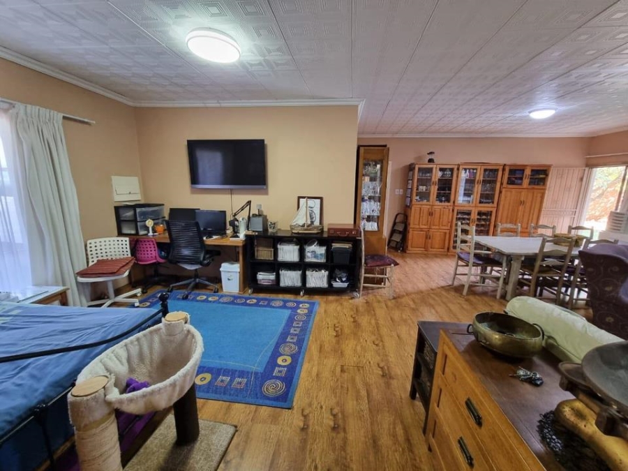 To Let 3 Bedroom Property for Rent in Sinoville Gauteng