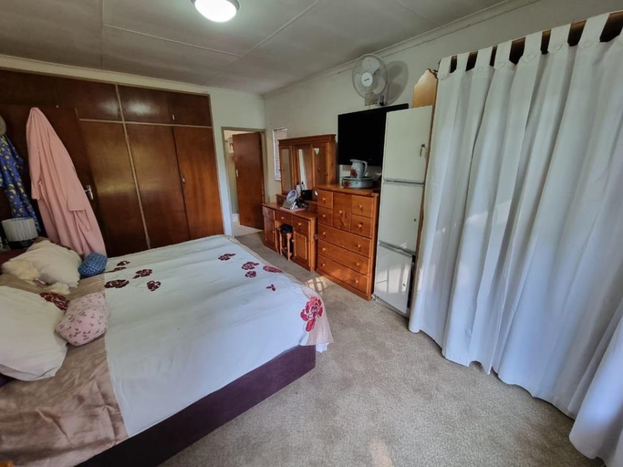 To Let 3 Bedroom Property for Rent in Sinoville Gauteng