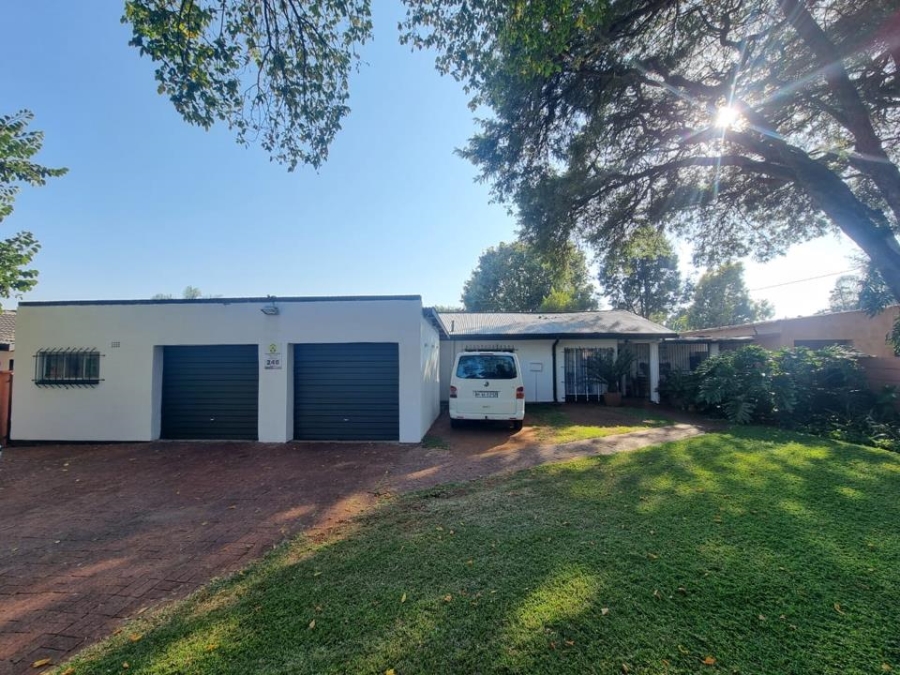 To Let 3 Bedroom Property for Rent in Sinoville Gauteng