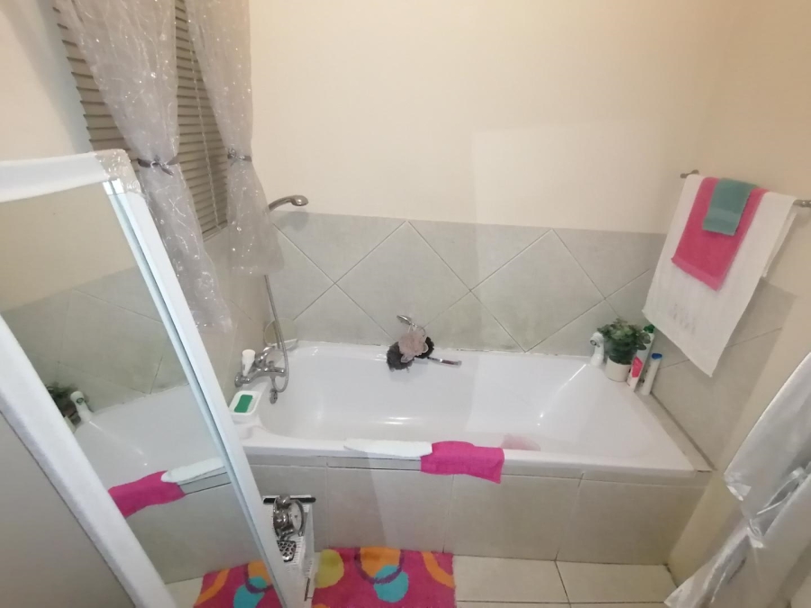 1 Bedroom Property for Sale in Norkem Park Gauteng