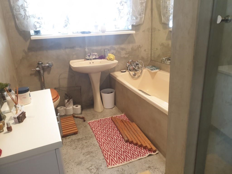To Let 2 Bedroom Property for Rent in Killarney Gauteng