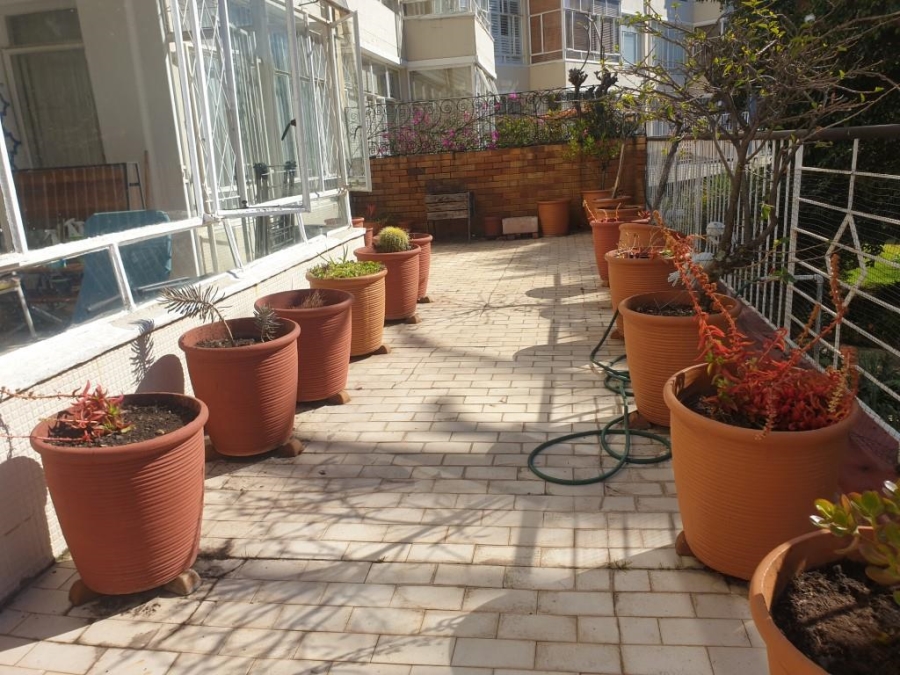 To Let 2 Bedroom Property for Rent in Killarney Gauteng