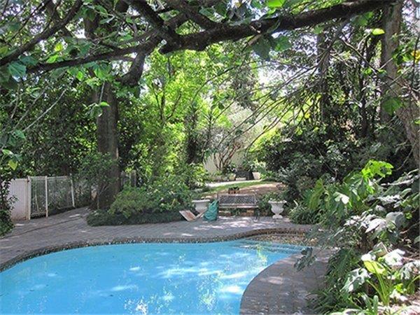 To Let 2 Bedroom Property for Rent in Sandown Gauteng