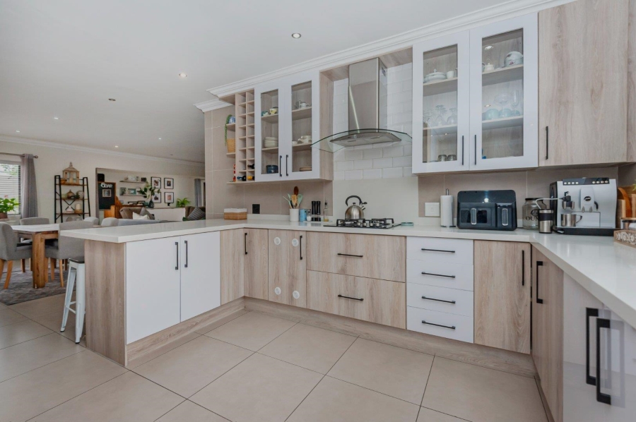 3 Bedroom Property for Sale in New Redruth Gauteng