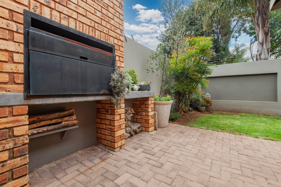 3 Bedroom Property for Sale in New Redruth Gauteng