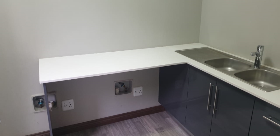 To Let 3 Bedroom Property for Rent in Brooklyn Gauteng