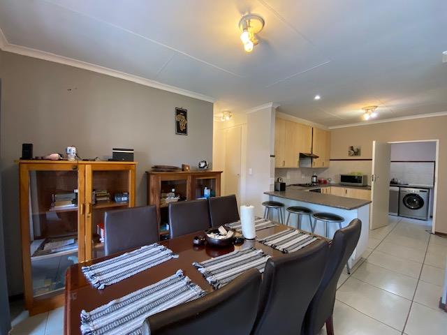 To Let 3 Bedroom Property for Rent in Equestria Gauteng