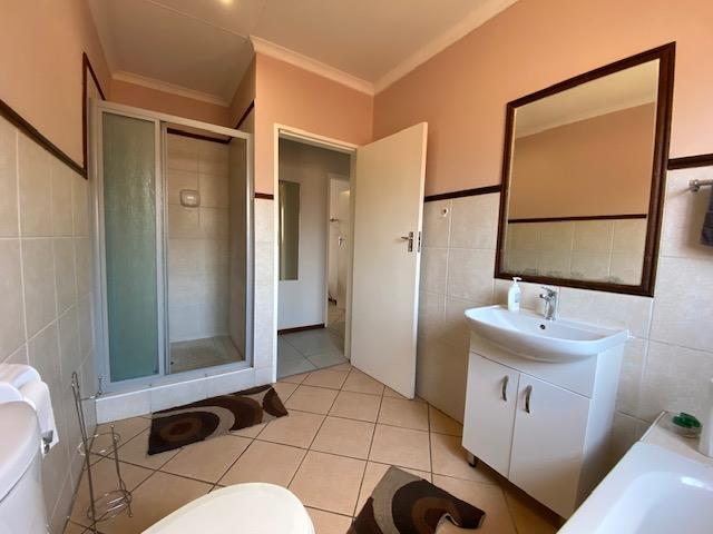 To Let 3 Bedroom Property for Rent in Equestria Gauteng