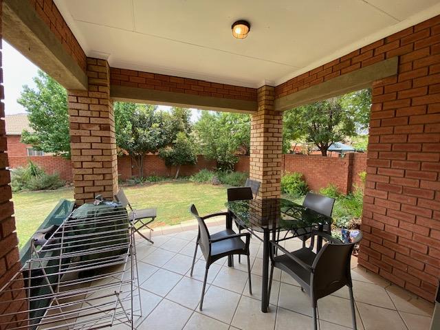 To Let 3 Bedroom Property for Rent in Equestria Gauteng