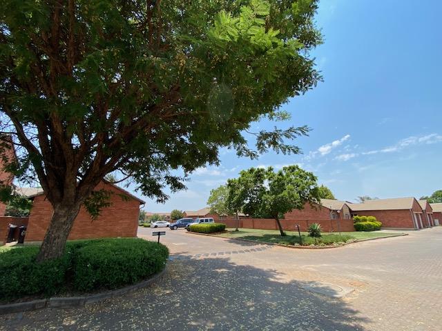 To Let 3 Bedroom Property for Rent in Equestria Gauteng