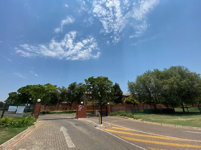 To Let 3 Bedroom Property for Rent in Equestria Gauteng