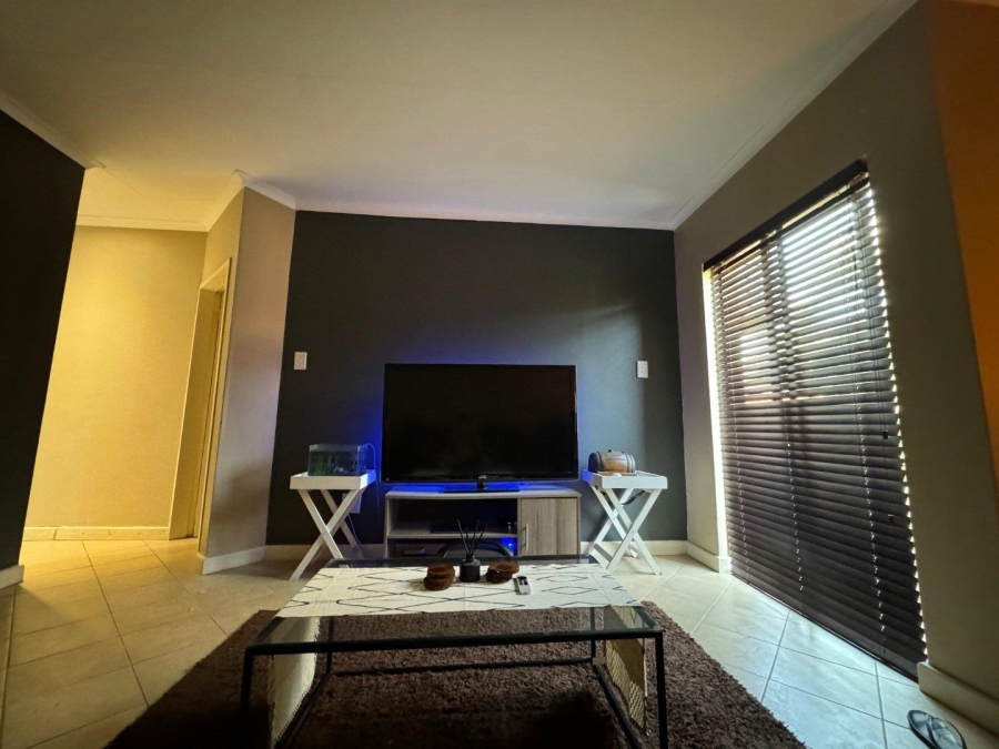 To Let 1 Bedroom Property for Rent in Zwartkop Golf Estate Gauteng