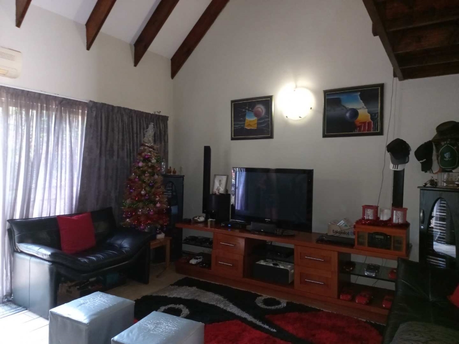 3 Bedroom Property for Sale in Wapadrand Gauteng