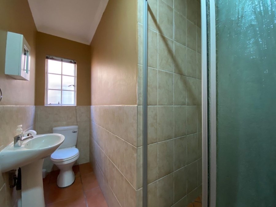 To Let 2 Bedroom Property for Rent in Noordwyk Gauteng