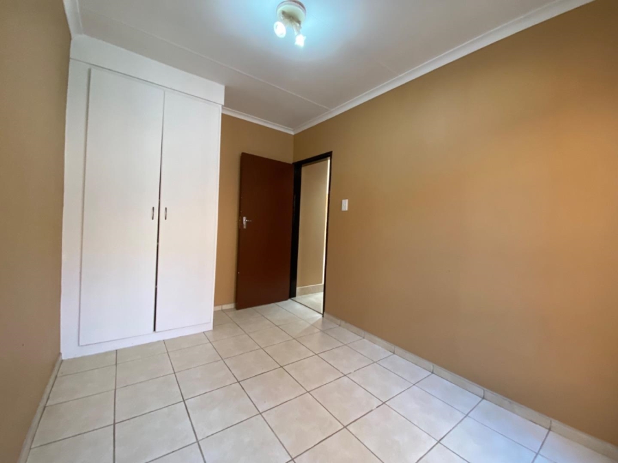 To Let 2 Bedroom Property for Rent in Noordwyk Gauteng