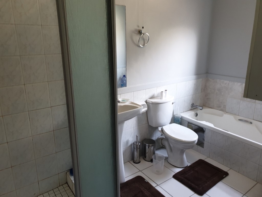 To Let 1 Bedroom Property for Rent in Melrose Gauteng