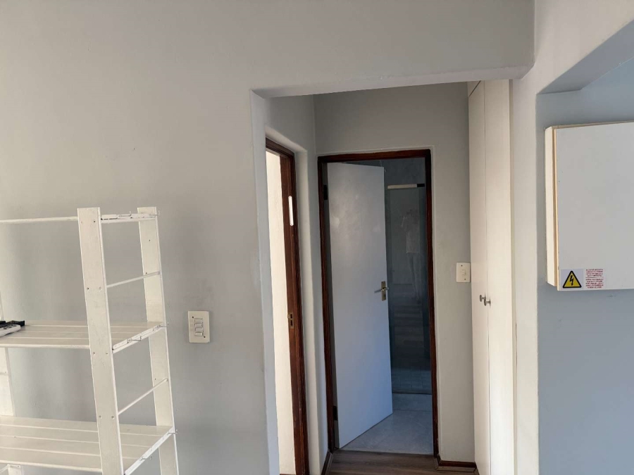 To Let 1 Bedroom Property for Rent in Melrose Gauteng