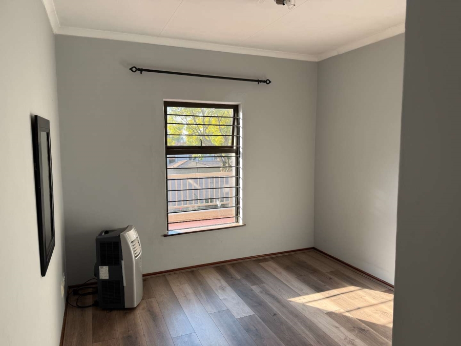 To Let 1 Bedroom Property for Rent in Melrose Gauteng