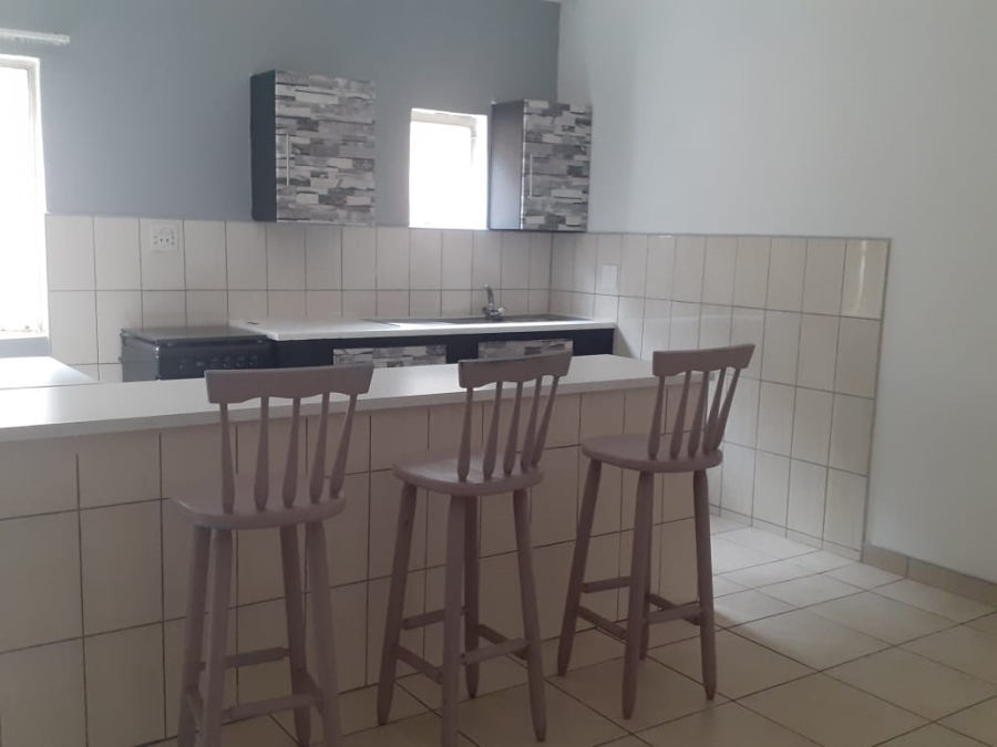 To Let 1 Bedroom Property for Rent in Lambton Gauteng