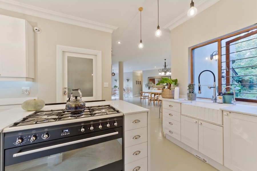 5 Bedroom Property for Sale in Glenferness Gauteng