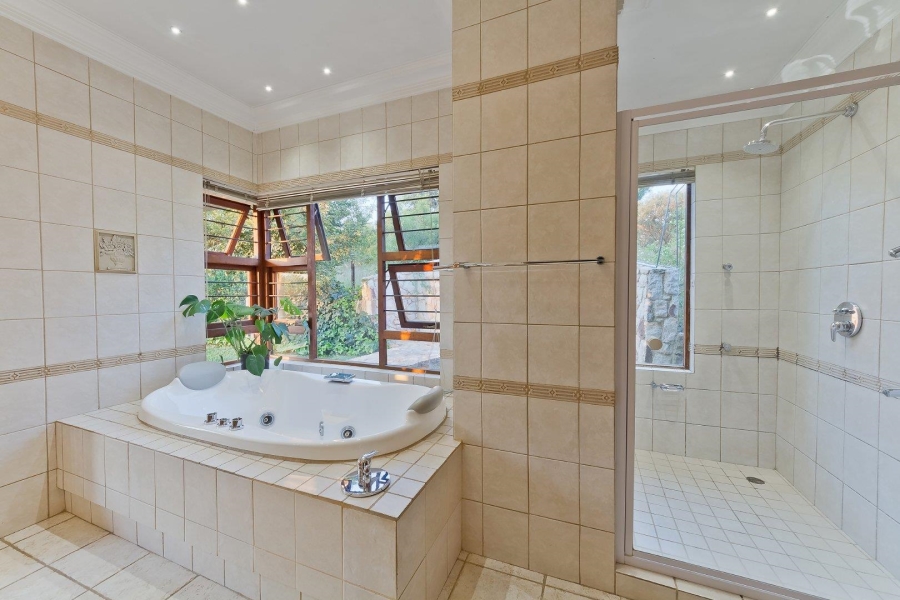 5 Bedroom Property for Sale in Glenferness Gauteng