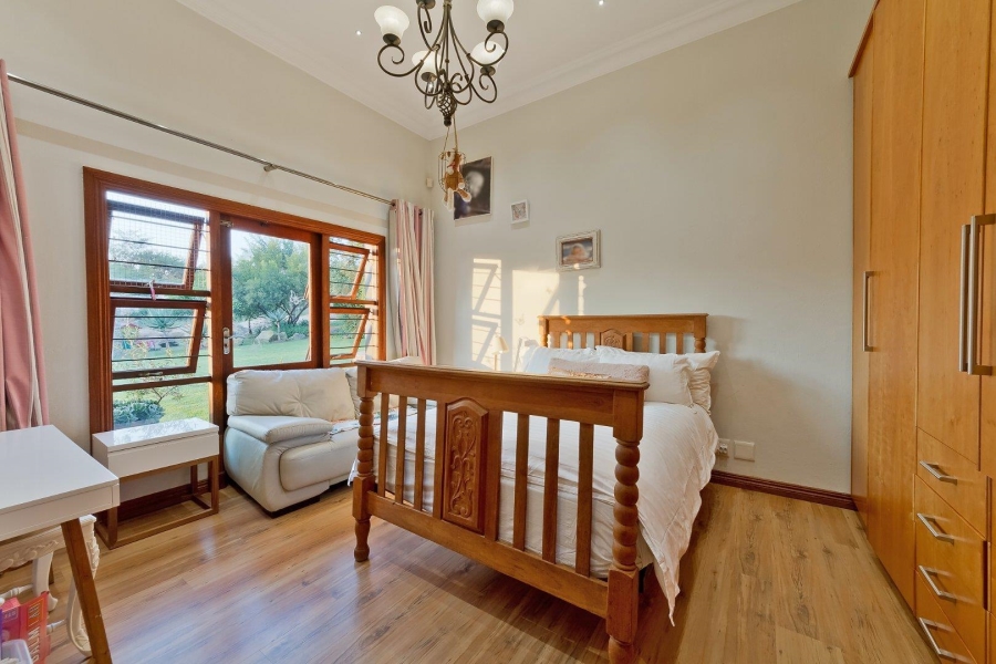 5 Bedroom Property for Sale in Glenferness Gauteng