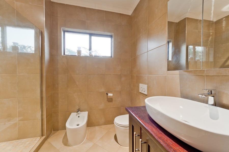 5 Bedroom Property for Sale in Glenferness Gauteng