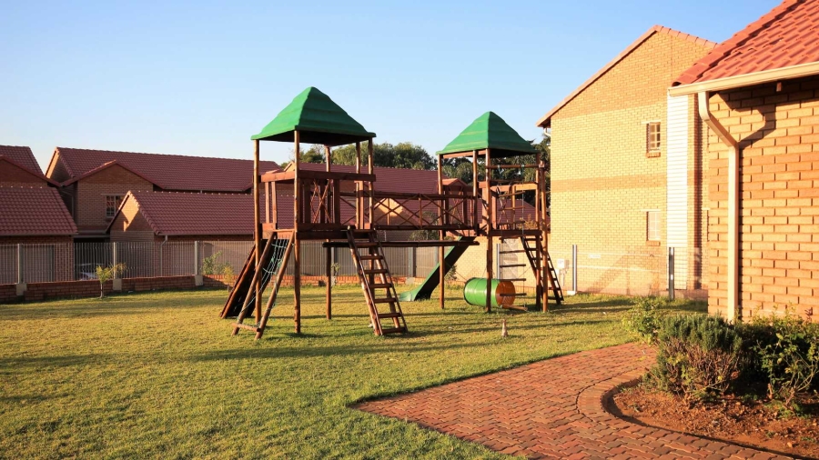 2 Bedroom Property for Sale in Montana Gauteng